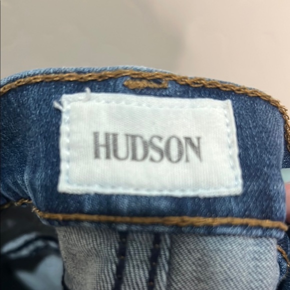 Hudson Jean Shorts Cut Off Fray Edge Raw Hem Blue Denim Distressed Amber Gemma - Picture 5 of 10